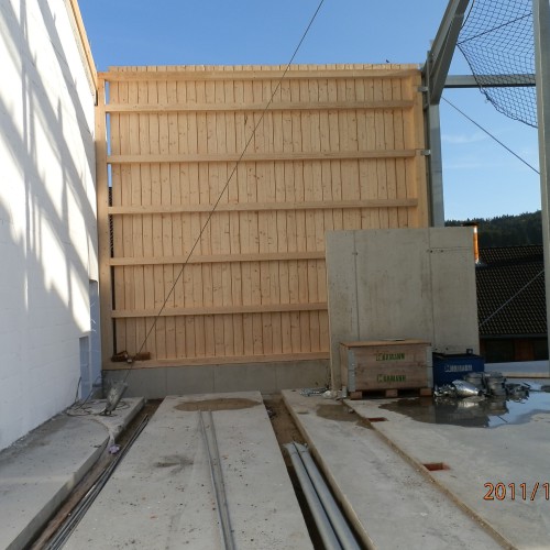 Montage der Dachkonstruktion am Heizwerk 2011